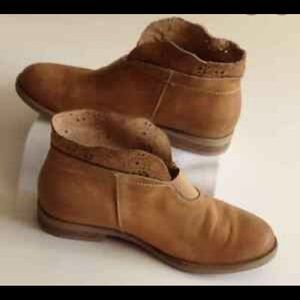 NWT Sundance Stargazer Ankle Boot. Size 40